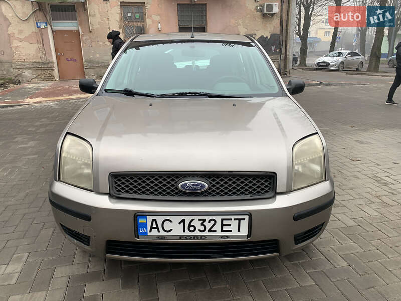 Хэтчбек Ford Fusion 2003 в Луцке фото 2 Хэтчбек Ford Fusion 2003 в Луцке