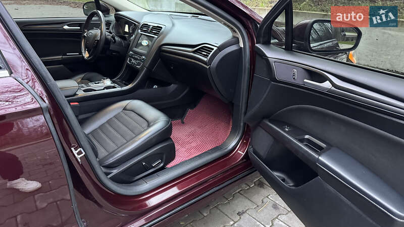 Седан Ford Fusion 2017 в Тернополе