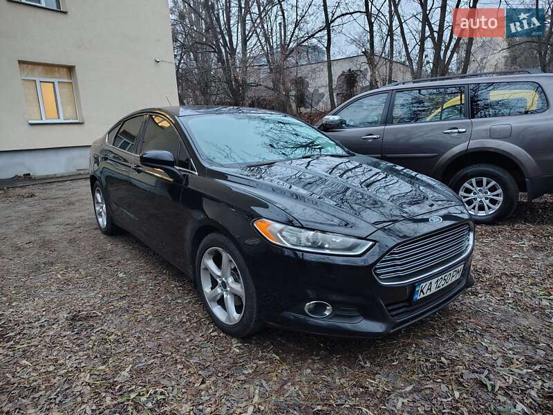 Ford Fusion 2016