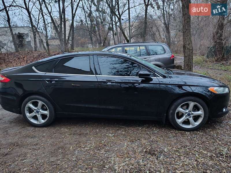 Седан Ford Fusion 2016 в Киеве фото 2 Седан Ford Fusion 2016 в Киеве