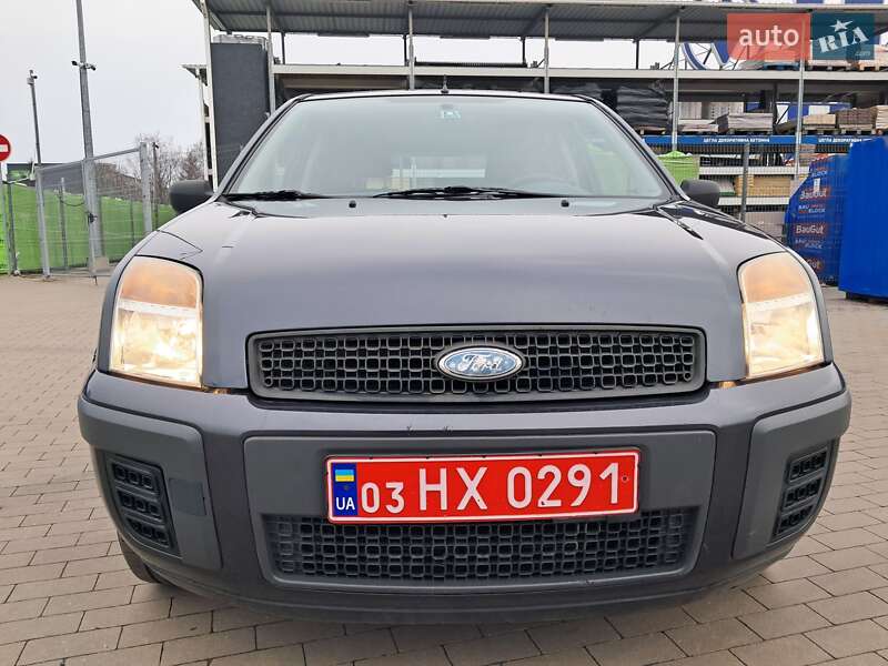 Хэтчбек Ford Fusion 2009 в Прилуках