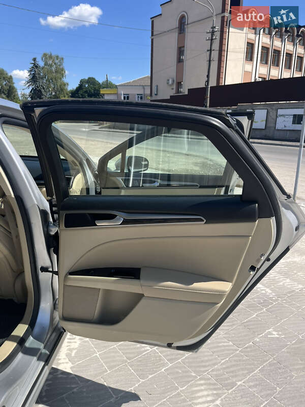 Седан Ford Fusion 2014 в Тернополе