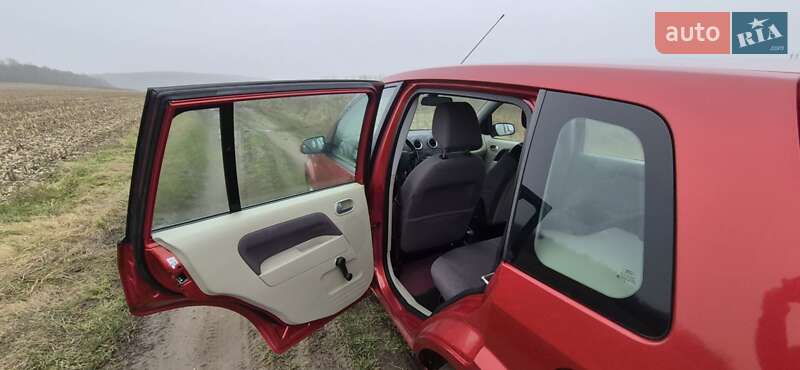 Хэтчбек Ford Fusion 2005 в Ладыжине фото 25 Хэтчбек Ford Fusion 2005 в Ладыжине