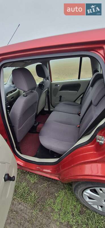 Хэтчбек Ford Fusion 2005 в Ладыжине фото 30 Хэтчбек Ford Fusion 2005 в Ладыжине