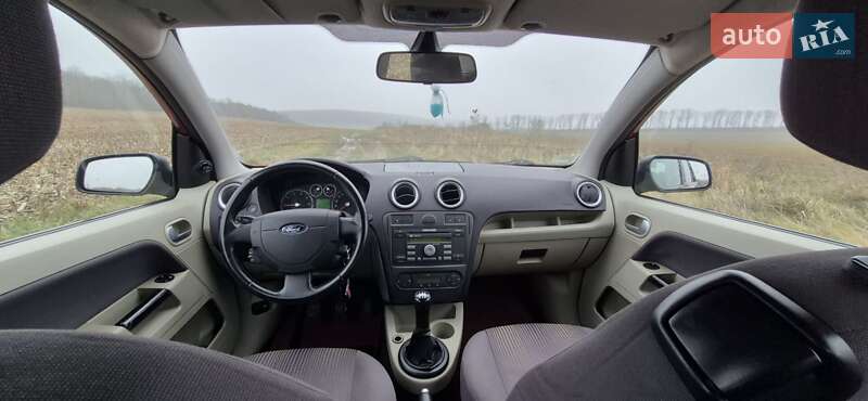 Хэтчбек Ford Fusion 2005 в Ладыжине фото 52 Хэтчбек Ford Fusion 2005 в Ладыжине