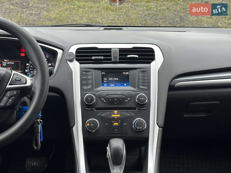 Седан Ford Fusion 2014 в Киеве