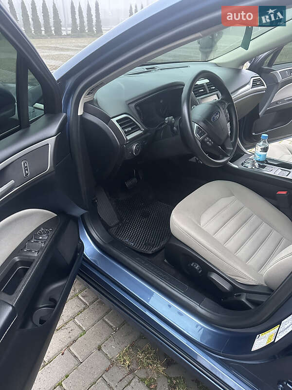 Седан Ford Fusion 2018 в Кривом Роге