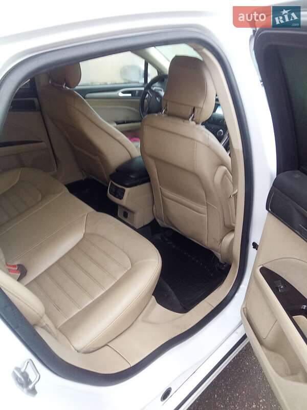 Седан Ford Fusion 2016 в Харькове