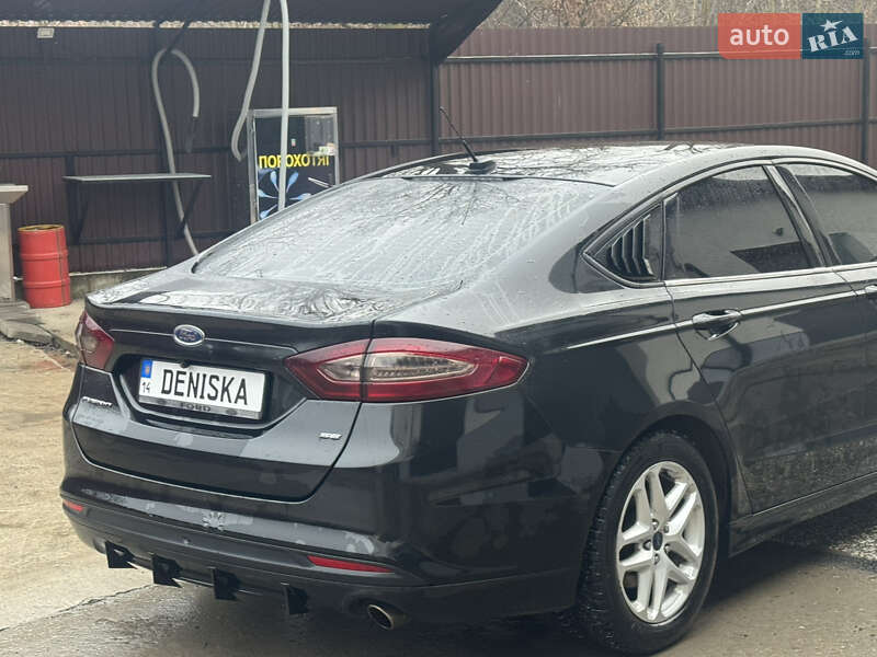 Седан Ford Fusion 2013 в Рогатине