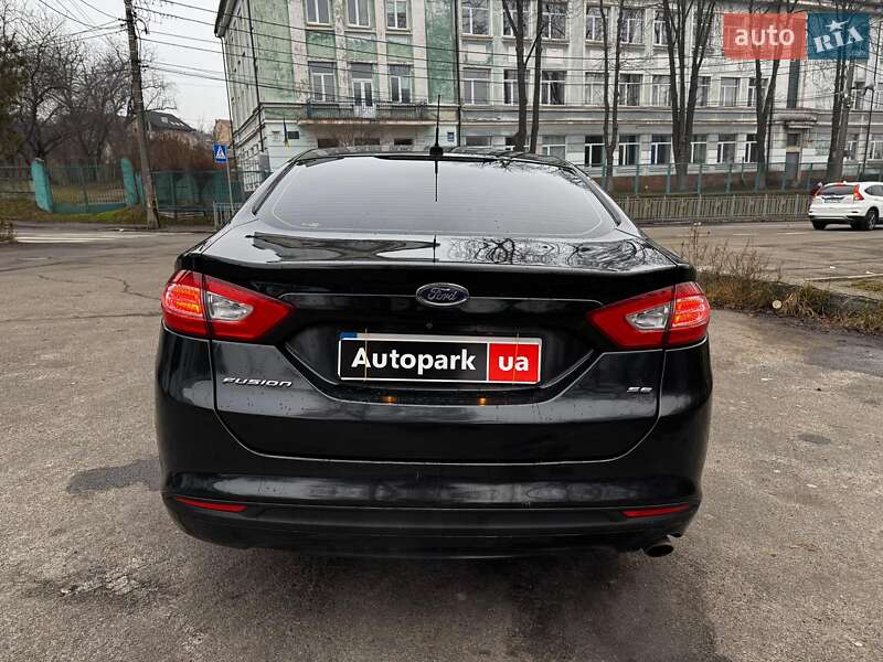 Седан Ford Fusion 2013 в Киеве
