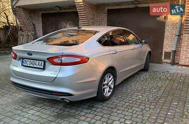 Седан Ford Fusion 2013 в Львові