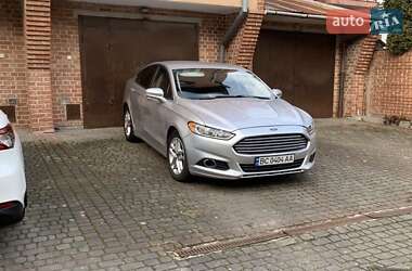 Седан Ford Fusion 2013 в Львові