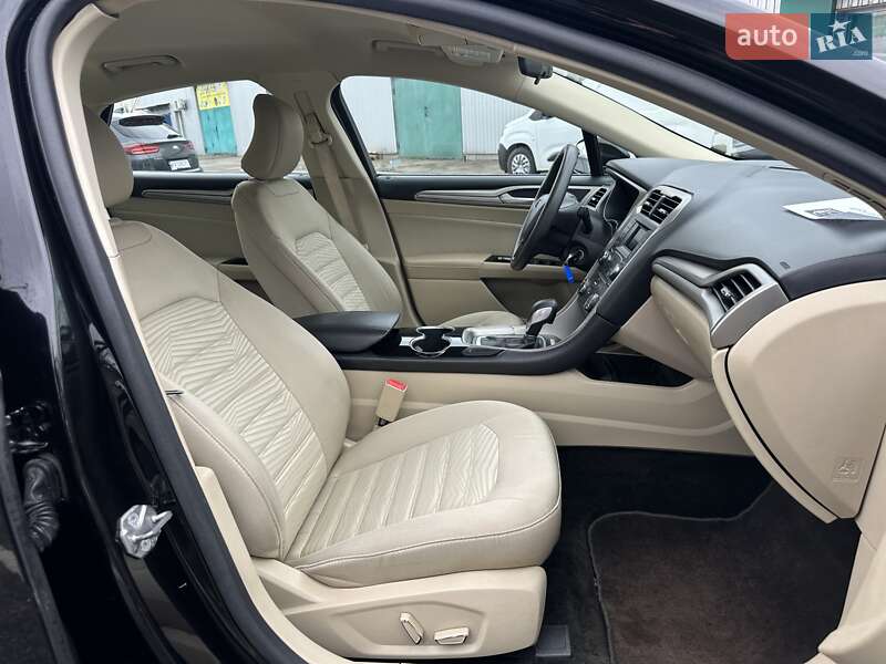 Седан Ford Fusion 2015 в Киеве