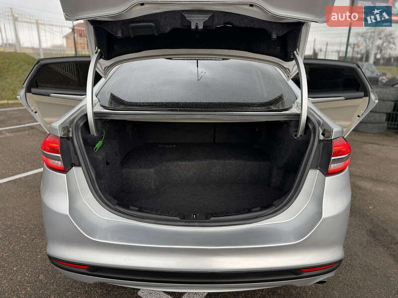 Седан Ford Fusion 2016 в Киеве