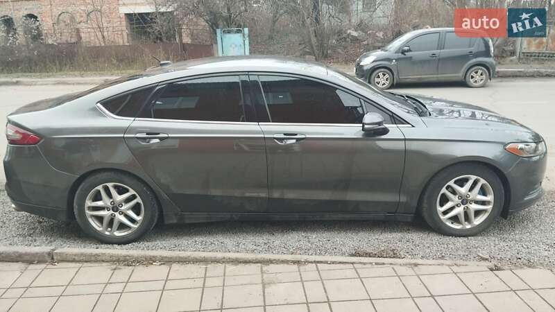 Седан Ford Fusion 2016 в Бершади