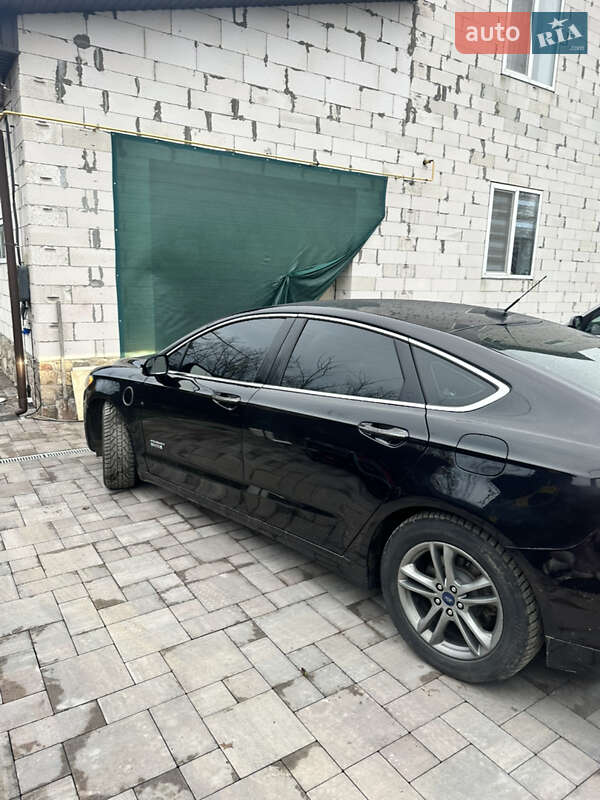 Седан Ford Fusion 2015 в Переяславі