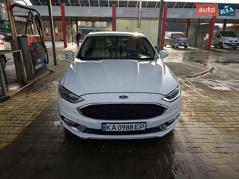 Седан Ford Fusion 2018 в Киеве
