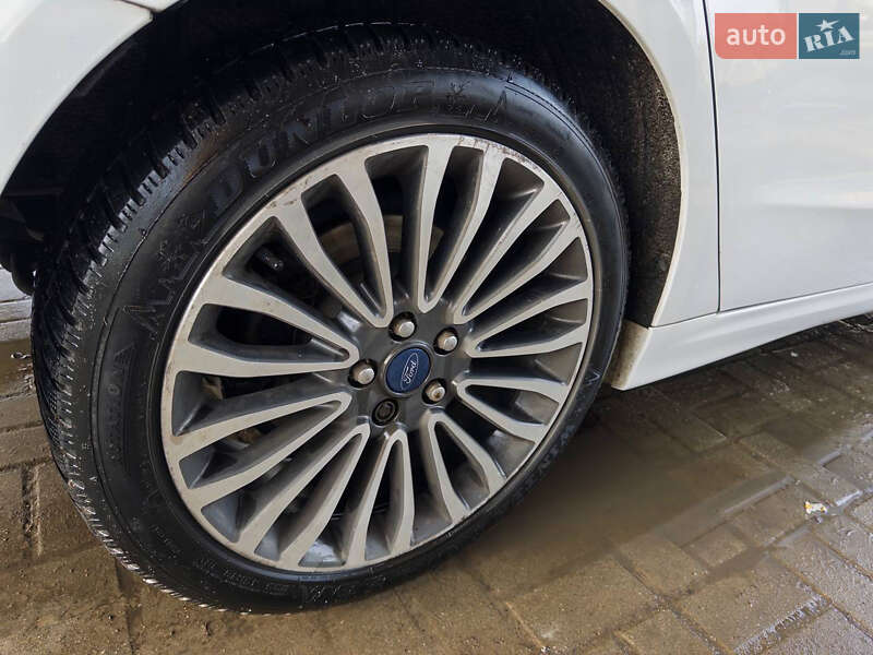 Седан Ford Fusion 2018 в Киеве