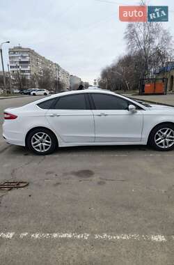 Седан Ford Fusion 2015 в Запорожье