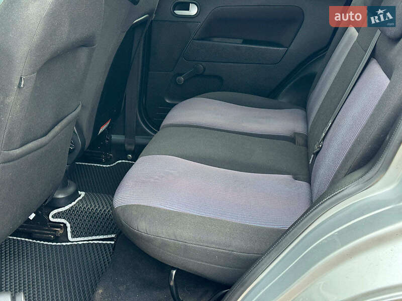 Хэтчбек Ford Fusion 2010 в Виннице