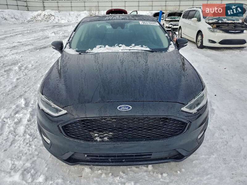 Седан Ford Fusion 2020 в Тернополі