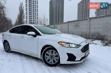 Седан Ford Fusion 2019 в Борисполе