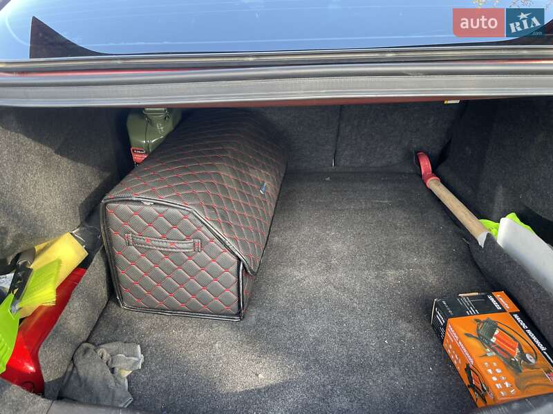 Седан Ford Fusion 2013 в Києві