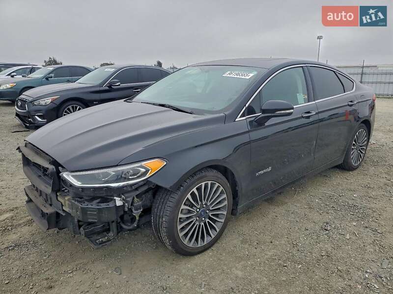 Седан Ford Fusion 2016 в Львові