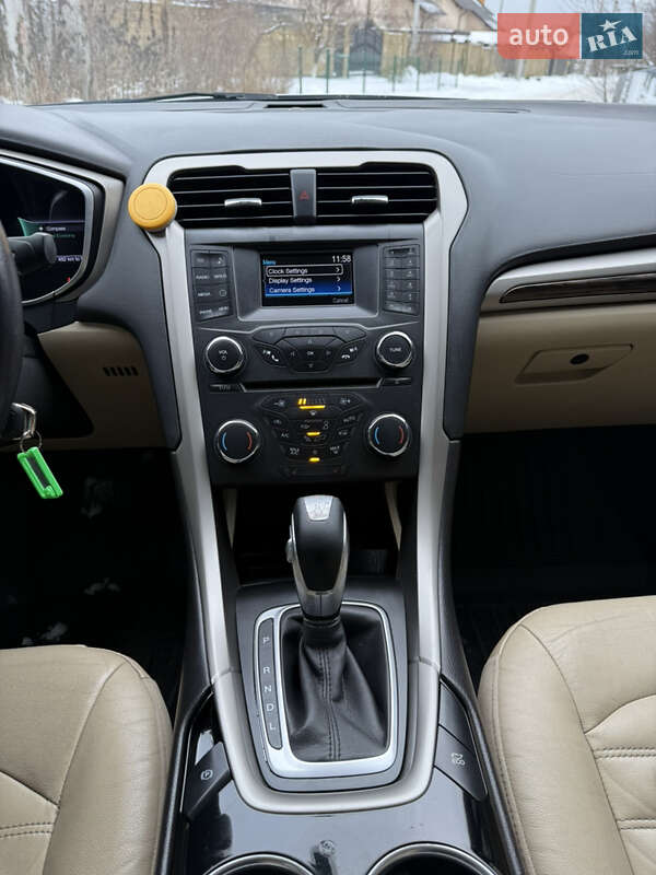 Седан Ford Fusion 2016 в Києві