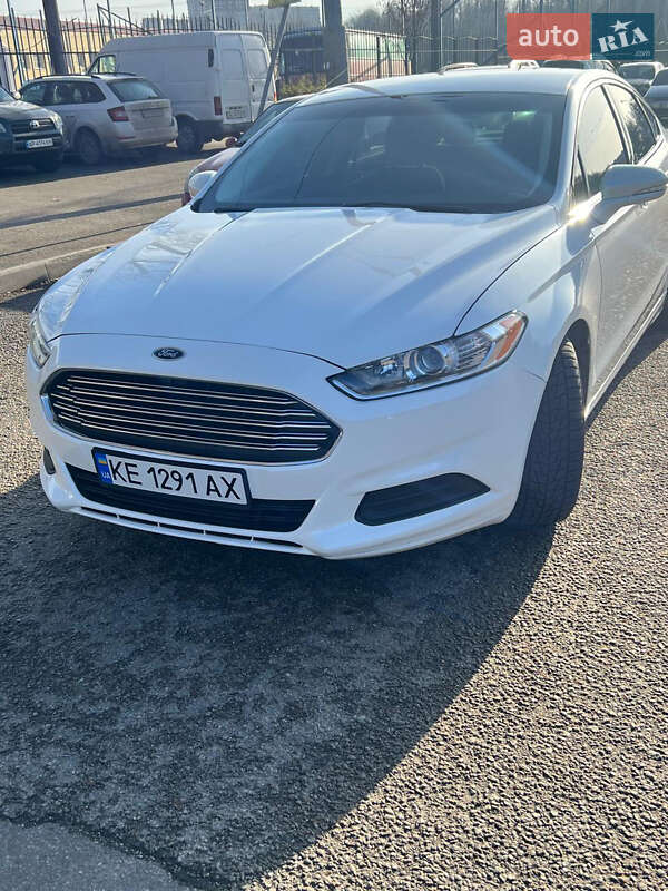 Седан Ford Fusion 2015 в Дніпрі фото 3 Седан Ford Fusion 2015 в Дніпрі