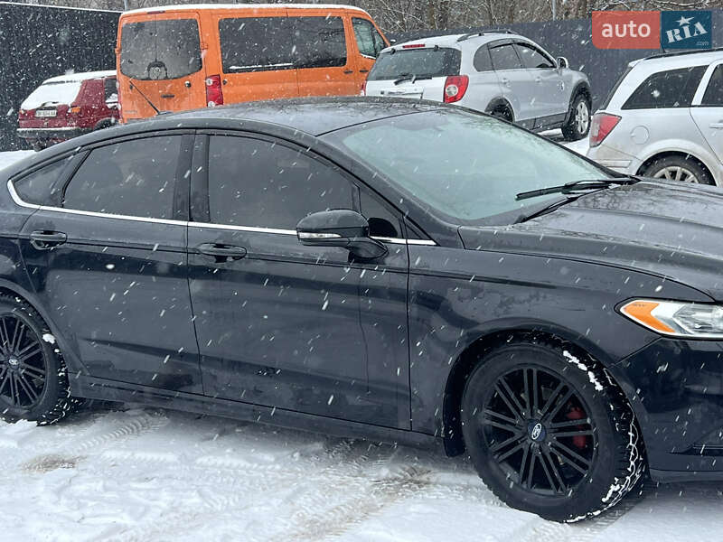 Седан Ford Fusion 2013 в Рівному