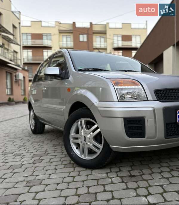 Хетчбек Ford Fusion 2009 в Івано-Франківську