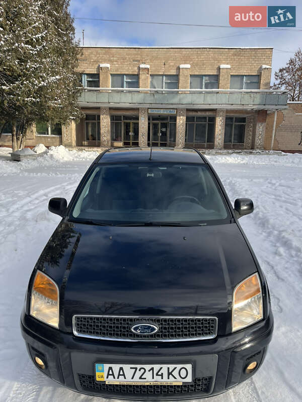 Хетчбек Ford Fusion 2011 в Ніжині