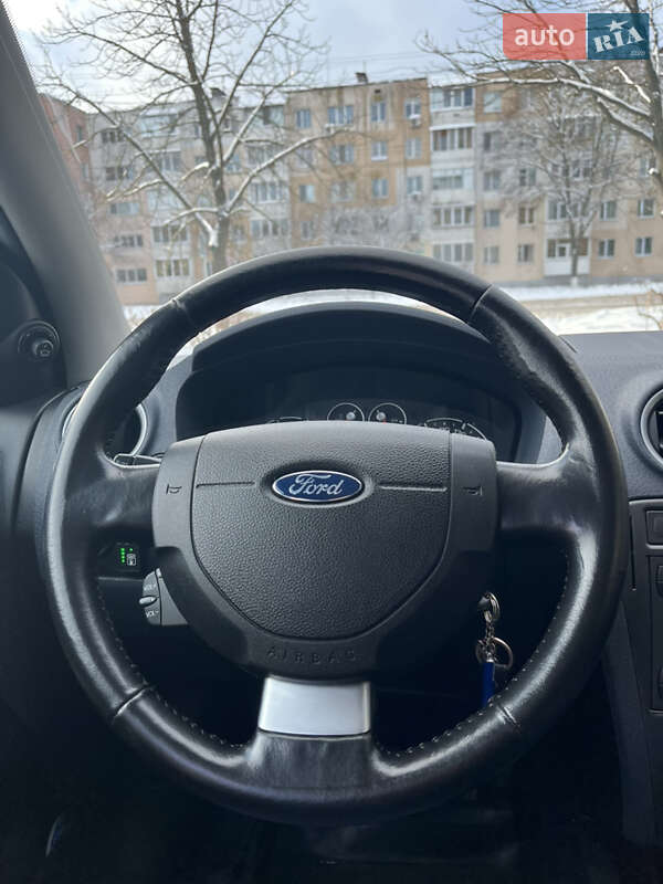 Хетчбек Ford Fusion 2011 в Ніжині