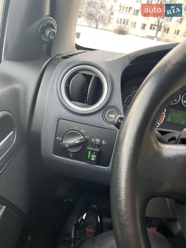 Хетчбек Ford Fusion 2011 в Ніжині