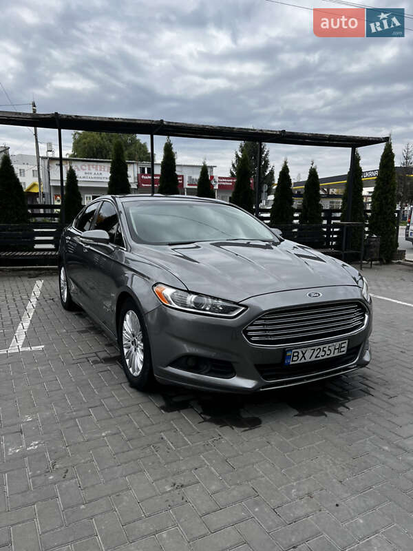 Седан Ford Fusion 2013 в Кам'янець-Подільському