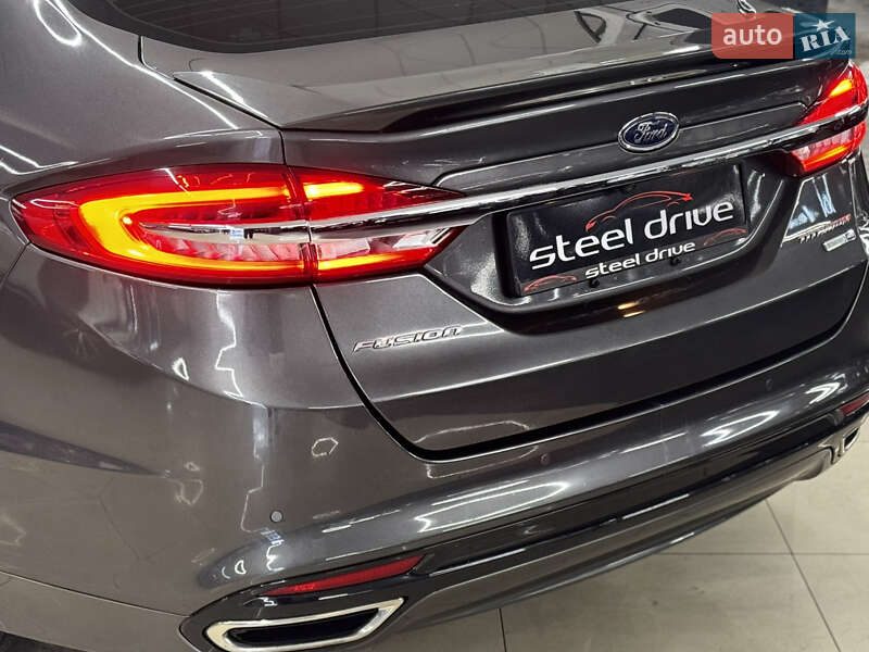 Седан Ford Fusion 2016 в Миколаєві