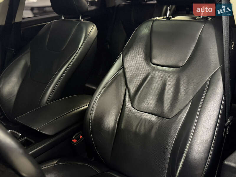 Седан Ford Fusion 2016 в Миколаєві