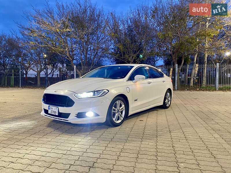 Седан Ford Fusion 2015 в Одессе