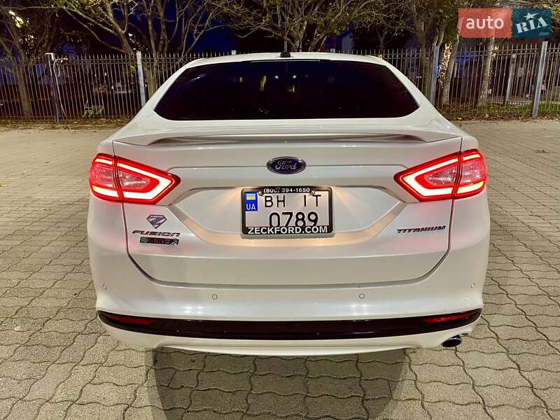 Седан Ford Fusion 2015 в Одессе