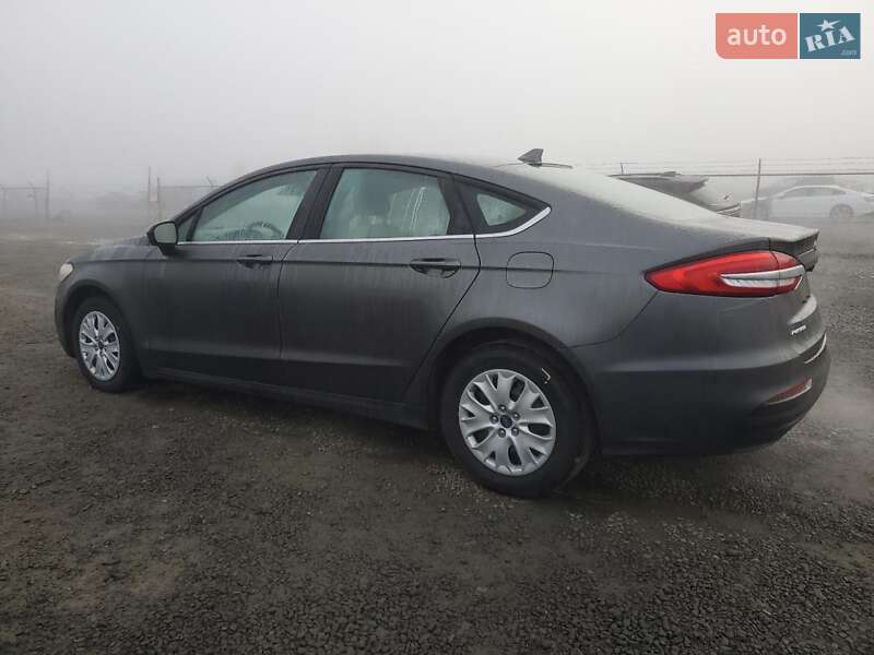 Седан Ford Fusion 2020 в Львові