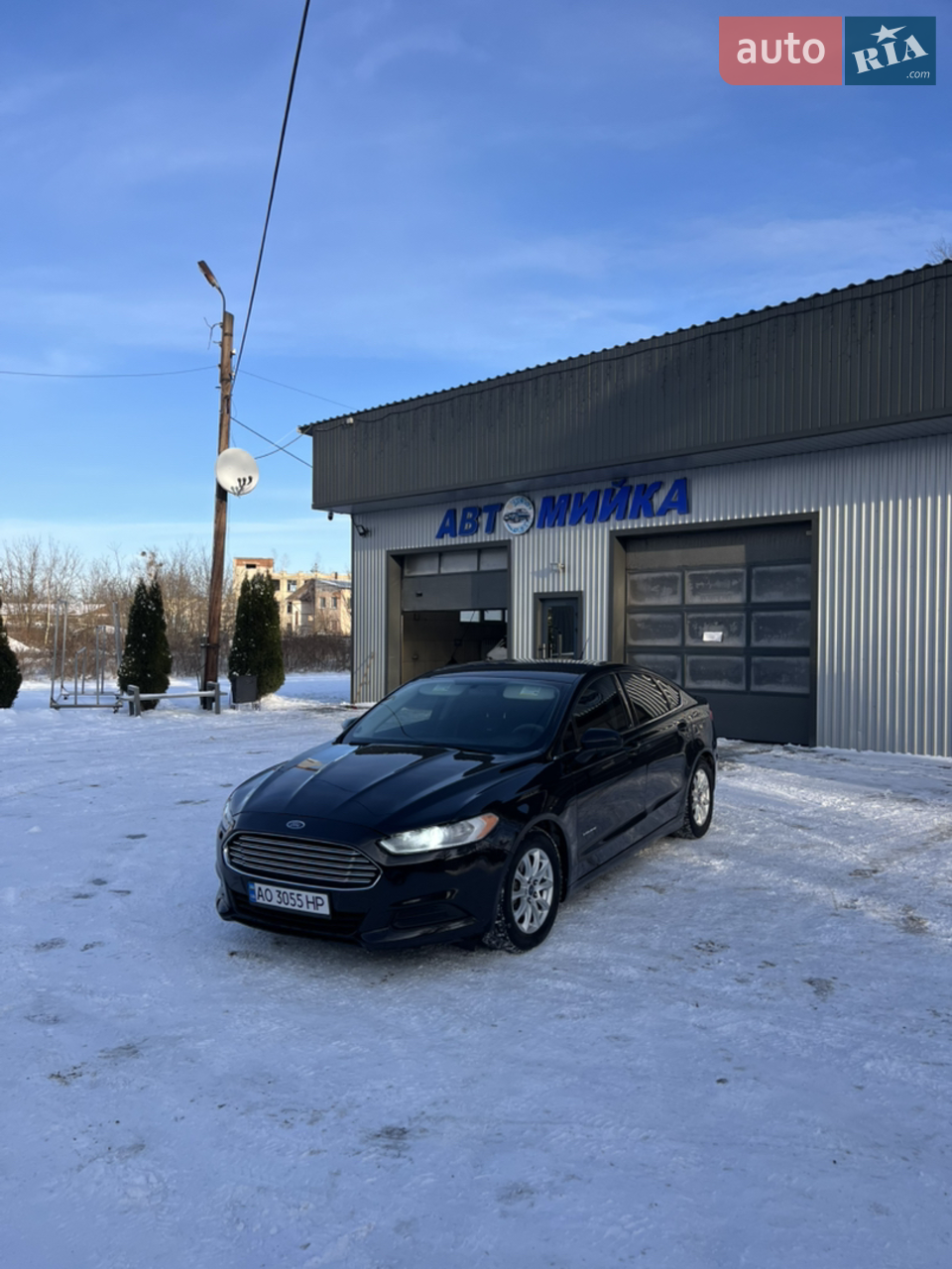 Продам авто в гарному стані,по автівки робити нічого не потрібно,два комплекти гуми на титанах два ключа,вісі інші питання за телефоном любий вид переоформлення