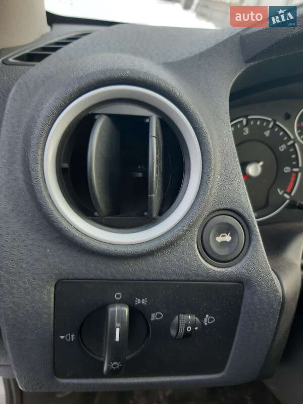 Хетчбек Ford Fusion 2005 в Хоролі