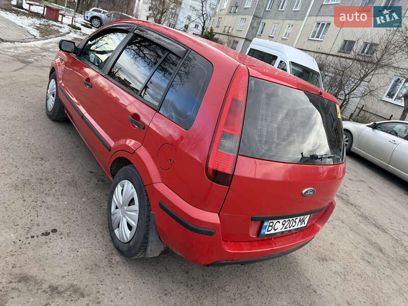 Хэтчбек Ford Fusion 2003 в Стрые