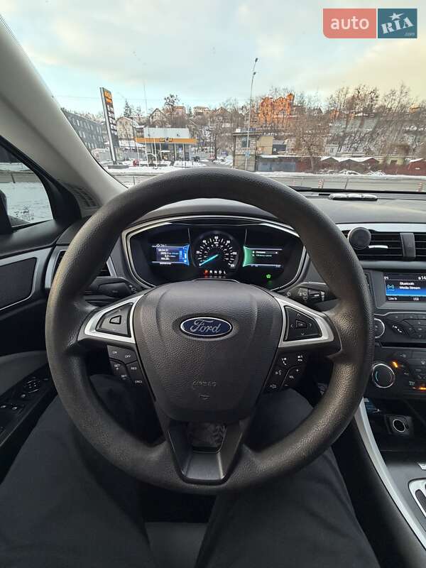 Седан Ford Fusion 2014 в Киеве