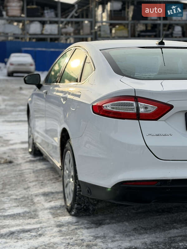 Седан Ford Fusion 2014 в Дніпрі фото 13 Седан Ford Fusion 2014 в Дніпрі