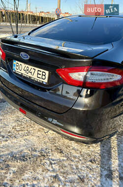 Седан Ford Fusion 2015 в Тернополі