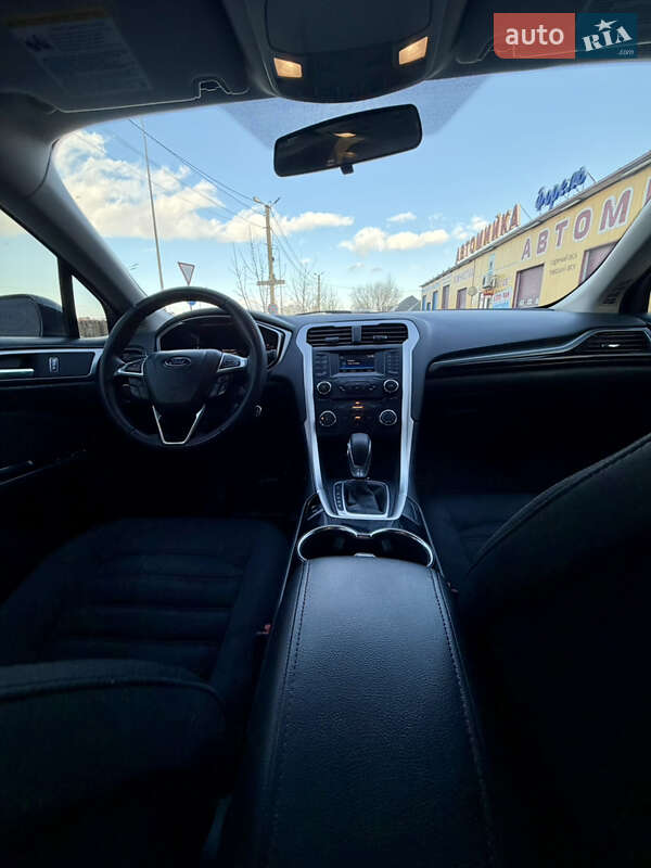 Седан Ford Fusion 2015 в Тернополе