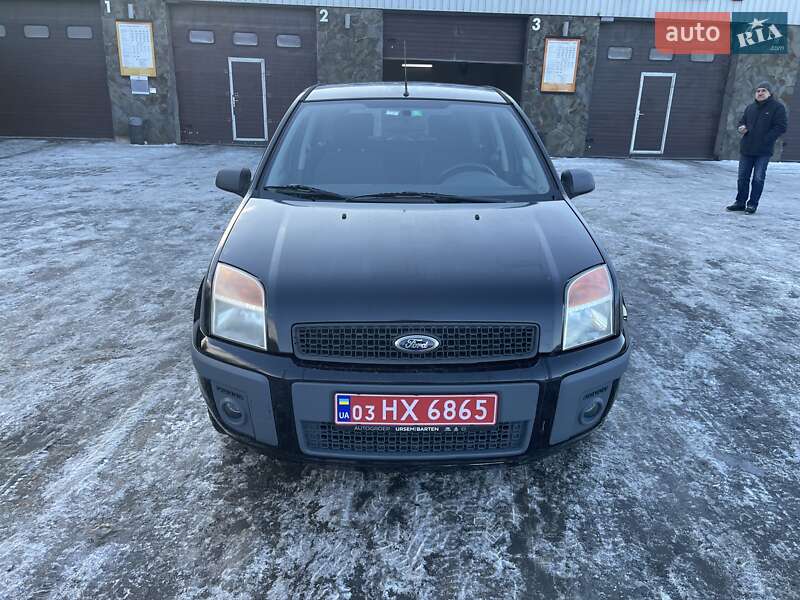 Хетчбек Ford Fusion 2008 в Луцьку