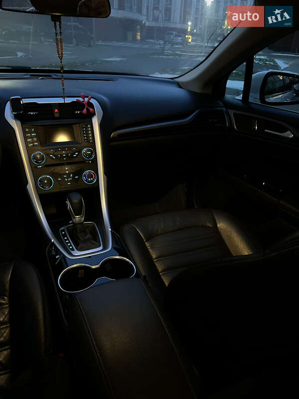 Седан Ford Fusion 2015 в Ивано-Франковске